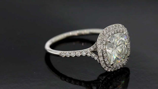 Engagement Ring Shopping Tips for Buyers Ready to Make a Decision