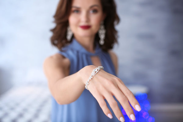 5 Tips to Identify a Real Diamond Bracelet